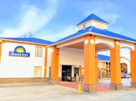 Hotel Photo: Days Inn by Wyndham Decatur Priceville I-65 Exit 334