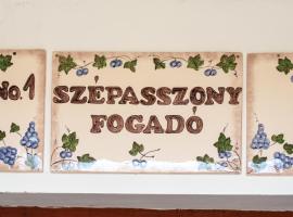 Foto di Hotel: Szépasszony Fogadó