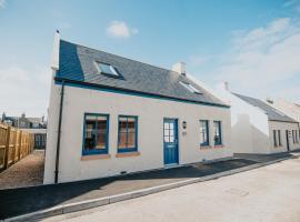 Fotos de Hotel: The Seafield Arms Hotel Cullen - Self Catering