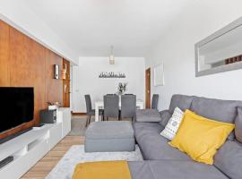 호텔 사진: Spacious 3 Bedroom Apartment in Lisbon