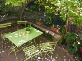 A picture of the hotel: Appartement Petite France avec terrasse