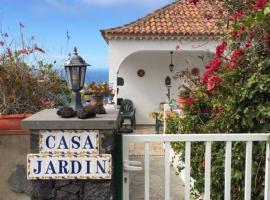 Фотография гостиницы: Apartamentos Finca Casa Jardín