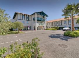 B&B HOTEL Saint Jean de Luz, hotel v destinaci Saint-Jean-de-Luz