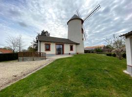 होटल की एक तस्वीर: LE MOULIN DES GARDES