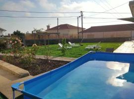 Hotel fotoğraf: House with pool and garden in Esmoriz near Porto