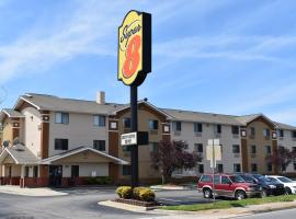 Hotel fotoğraf: Super 8 by Wyndham Newport News/Jefferson Ave.