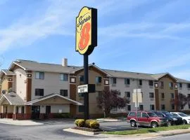 Super 8 by Wyndham Newport News/Jefferson Ave., hotel en Newport News