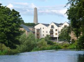 酒店照片: Sunny apartment on River Liffey Island