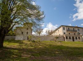 A picture of the hotel: Castel serein
