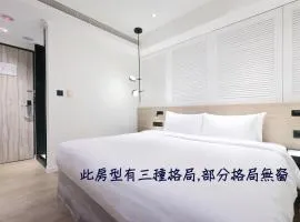 KEEBE Hotel