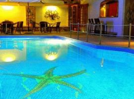 Ξενοδοχείο Νεφέλη, ξενοδοχείο στο Καρλόβασι