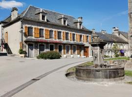 A picture of the hotel: La Ruche Cantalienne
