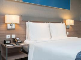 Holiday Inn Express Bangkok Sathorn by IHG, khách sạn ở Bangkok