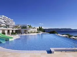 Valamar Bellevue Resort，位于拉巴克的酒店