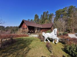 Hotel kuvat: Ranch Kaja & Grom