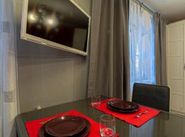 Fotos de Hotel: Квартира студия на проспекте Гагарина