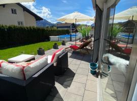 호텔 사진: Modernes Alpenapartment mit Sauna Wintergarten und Pool