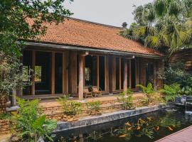 Hotel Photo: Hanoi - Ruahouse Hilltop