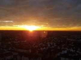 ホテル写真: Über den Wolken und super zentral zwischen Frankfurt und Darmstadt - 100qm