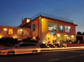 Hotel Stella Marina, hotel em San Teodoro