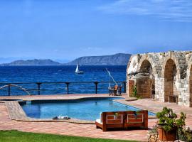 Hotel Photo: Luxurious Villa by the sea