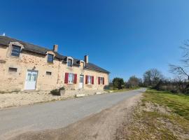 Hotel Photo: Gîte Migné, 3 pièces, 4 personnes - FR-1-591-316