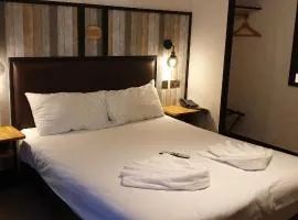 The Blue Boar - Historic Country Inn near Stratford-upon-Avon