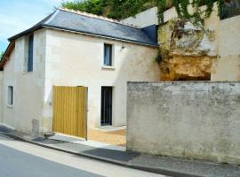 A picture of the hotel: Gîte Savonnières, 2 pièces, 2 personnes - FR-1-381-280