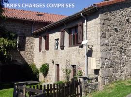 Hotel Foto: Gîte Marlhes, 3 pièces, 4 personnes - FR-1-496-57