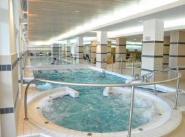 Ensana Bradet, viešbutis mieste Sovata