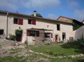 Zdjęcie hotelu: Gîte Saint-Georges-Haute-ville, 3 pièces, 4 personnes - FR-1-496-191