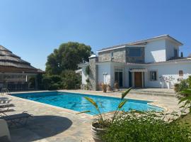 מלון צילום: Villa in Ayia Napa with a pool!