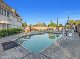 Gambaran Hotel: Motel 6-Fresno, CA - Belmont Ave