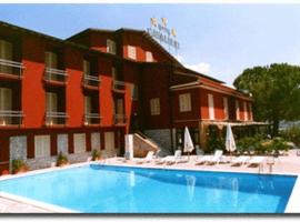 Hotel Cavalieri, Hotel in Passignano sul Trasimeno