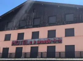 瑞夫吉艾萨尔德酒店