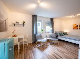 ホテル写真: EG Wohnung, zentral, TOP Anbindung, mit großer Terrasse