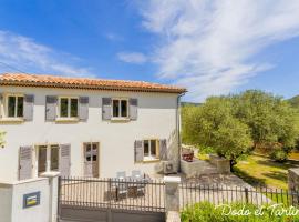 Photo de l’hôtel: Gorgeous 3 bedroom house with AC and garden - Dodo et Tartine