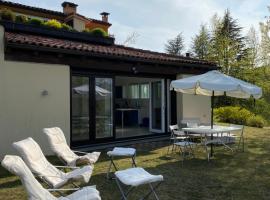 Zdjęcie hotelu: Casa Motta - Great apartment, lakeview and shared pool