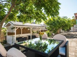 Effect Saint Mina, ξενοδοχείο στη Σωζόπολη