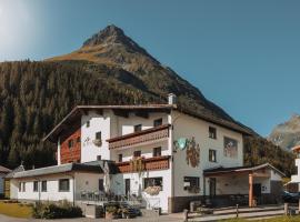 Hotel fotoğraf: Hotel Alpina