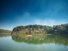 Hotel Photo: Dalat Edensee Lake Resort & Spa