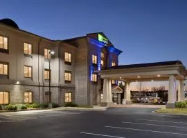 Holiday Inn Express Hotel & Suites Opelika Auburn, an IHG Hotel, hotel in Opelika