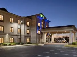 Holiday Inn Express Hotel & Suites Opelika Auburn, an IHG Hotel, готель у місті Опелайка
