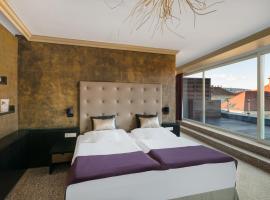 होटल की एक तस्वीर: Corso Hotel Pécs