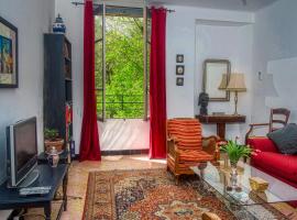 Hotel foto: Charming 3-Bed Apartment in SAUVE