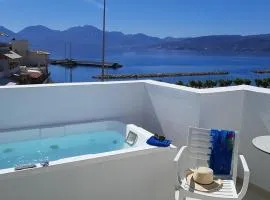 Naiades Marina Hotel, hotel in Agios Nikolaos