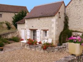 Fotos de Hotel: Gîte Saint-Épain, 3 pièces, 4 personnes - FR-1-381-169