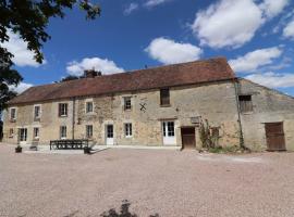 Hotel Photo: Gîte Merri, 6 pièces, 12 personnes - FR-1-497-137