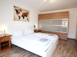 Hotelfotos: Generous & bright flat - private Parking, daylight bathroom - by homekeepers