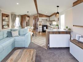 FRESHWATER BEACH HOLIDAY HOME, hotel en Burton Bradstock